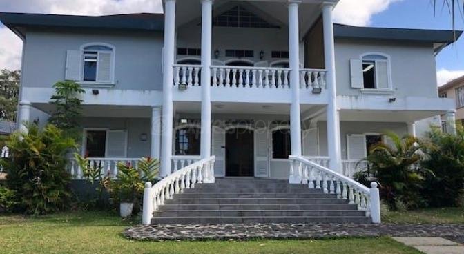 House / Villa of 9 bedrooms for sale in Phoenix, center, Mauritius – LexpressProperty.com | 202572 | Ref01