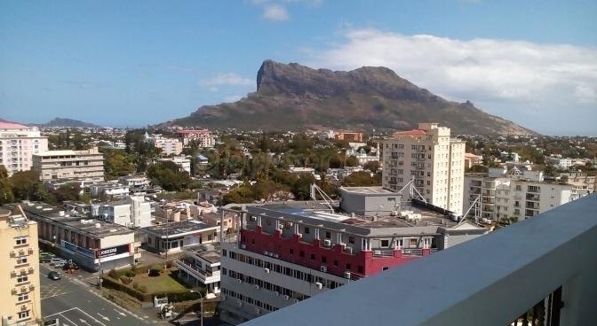 Penthouse of 3 bedrooms for sale in Quatre Bornes, center, Mauritius – LexpressProperty.com | 222807 | Ref01