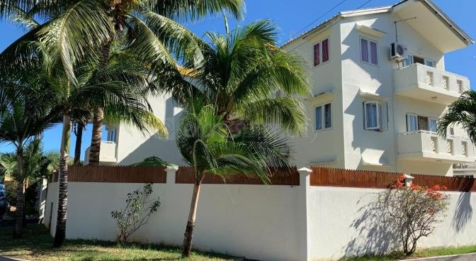 Residential complex / building of 12 bedrooms for sale in Flic en Flac, west, Mauritius – LexpressProperty.com | 236771 | Ref01