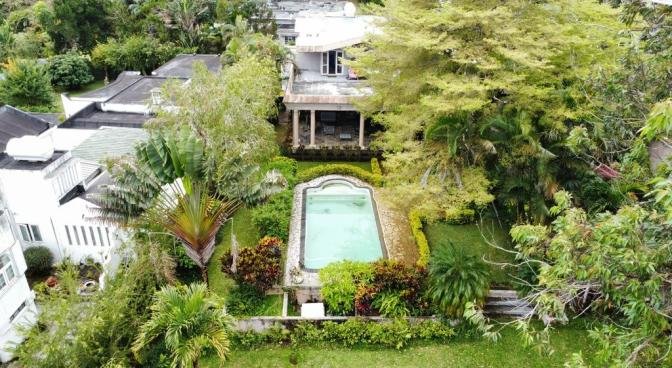 House / Villa of 4 bedrooms for sale in Floréal, center, Mauritius – LexpressProperty.com | 373758 | Ref01