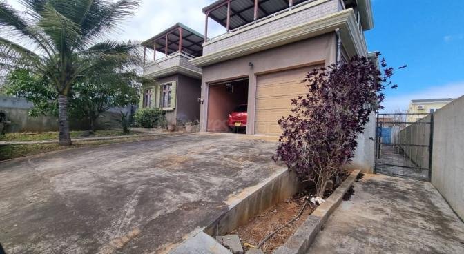 Maison / Villa 4 Chambre(s) en vente à Albion, ouest, île Maurice – LexpressProperty.com | 385062 | Ref01