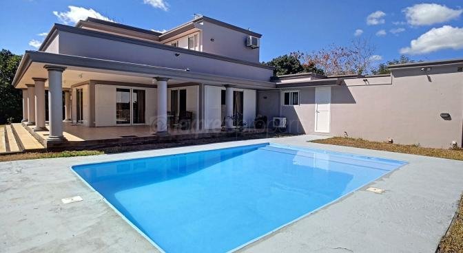 Maison / Villa 4 Chambre(s) en vente à Balaclava, nord, île Maurice – LexpressProperty.com | 314774 | Ref01