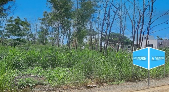 Residential land of 940 m2 for sale in Balaclava, north, Mauritius – LexpressProperty.com | 326158 | Ref01
