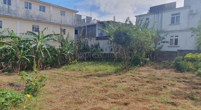 Residential land of 1204.636298 m² for sale in Goodlands, north, Mauritius – LexpressProperty.com | 641359 | Ref01