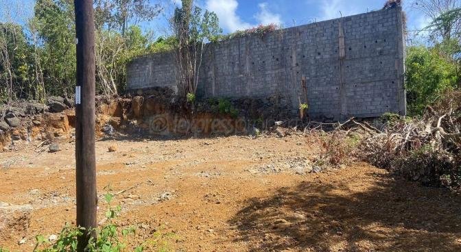 Terrain résidentiel de 405 m2 en vente à Grand Gaube, nord, île Maurice – LexpressProperty.com | 685324 | Ref01