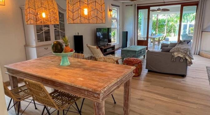 Maison / Villa 4 Chambre(s) en location à Black River, ouest, île Maurice – LexpressProperty.com | 694630 | Ref01