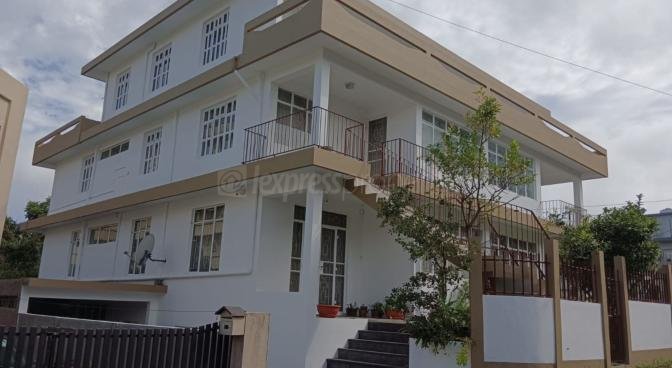 Residential complex / building of 12 bedrooms for sale in Curepipe, center, Mauritius – LexpressProperty.com | 749229 | Ref01