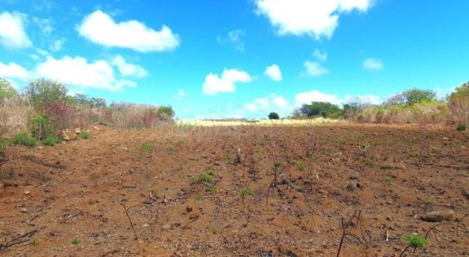 Terrain résidentiel de 8441.74 m² en vente à Tombeau Bay, nord, île Maurice – LexpressProperty.com | 751588 | Ref01
