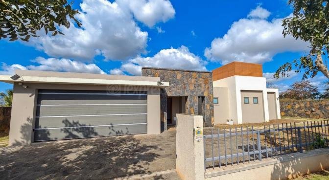 House / Villa of 3 bedrooms for sale in Balaclava, north, Mauritius – LexpressProperty.com | 752031 | Ref01