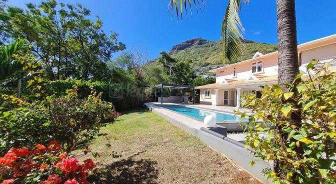 House / Villa of 6 bedrooms for rent in Tamarin, west, Mauritius – LexpressProperty.com | 753018 | Ref01