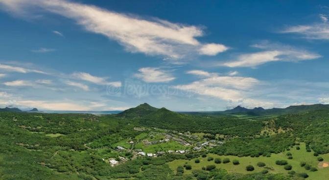 Residential land of 1055 m2 for sale in Black River, west, Mauritius – LexpressProperty.com | 753277 | Ref01