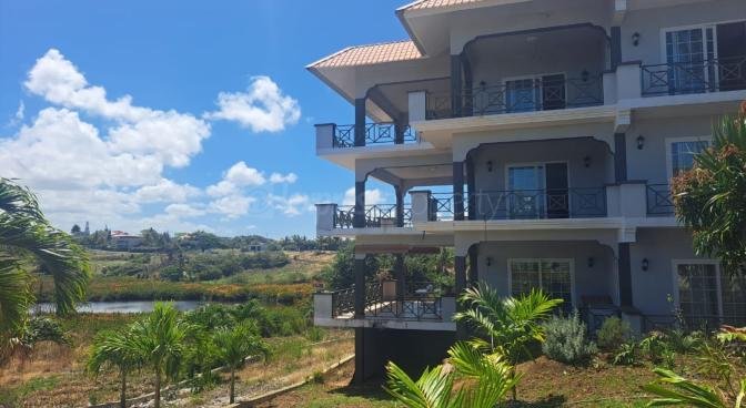 House / Villa of 6 bedrooms for sale in Trou d'Eau Douce, east, Mauritius – LexpressProperty.com | 753228 | Ref01