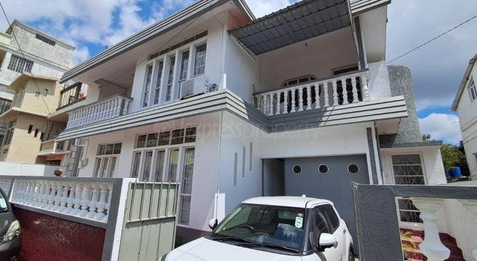 House / Villa of 6 bedrooms for sale in Rose Hill, center, Mauritius – LexpressProperty.com | 753763 | Ref01