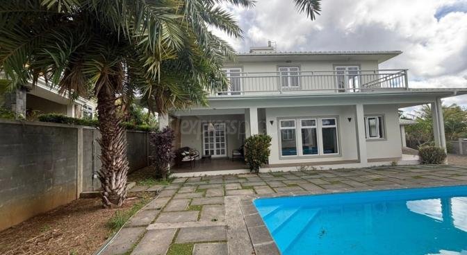 Maison / Villa 6 Chambre(s) en vente à Beau Bassin, centre, île Maurice – LexpressProperty.com | 756163 | Ref01