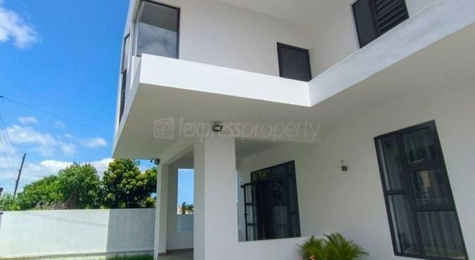 Maison / Villa 3 Chambre(s) en location à Trou aux Biches, nord, île Maurice – LexpressProperty.com | 762146 | Ref01
