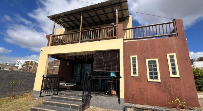 House / Villa of 3 bedrooms for sale in Coromandel, center, Mauritius – LexpressProperty.com | 763319 | Ref01