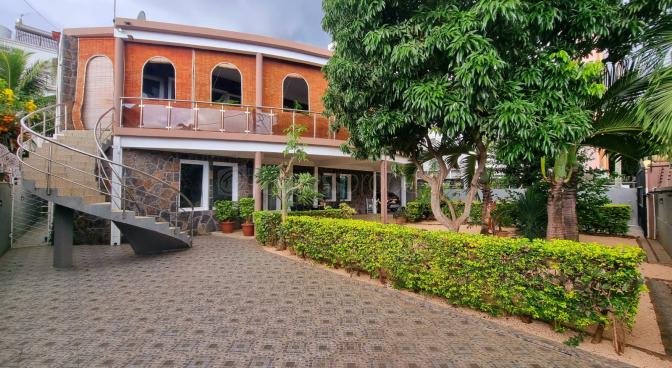 House / Villa of 7 bedrooms for sale in Flic en Flac, west, Mauritius – LexpressProperty.com | 763323 | Ref01