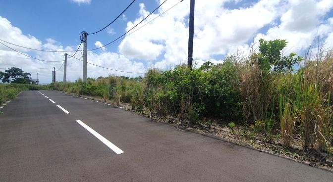 Terrain résidentiel de 628.90963 m² en vente à Rose Belle, sud, île Maurice – LexpressProperty.com | 766361 | Ref01