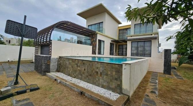 Maison / Villa 6 Chambre(s) en location à Mon Choisy, nord, île Maurice – LexpressProperty.com | 768173 | Ref01