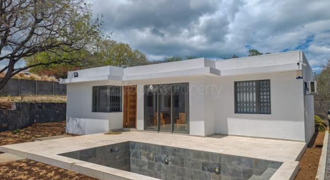 House / Villa of 3 bedrooms for rent in Black River, west, Mauritius – LexpressProperty.com | 768892 | Ref01