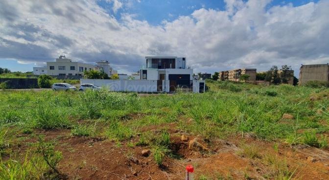 Terrain résidentiel de 950.117837 m² en vente à Sodnac, centre, île Maurice – LexpressProperty.com | 769150 | Ref01