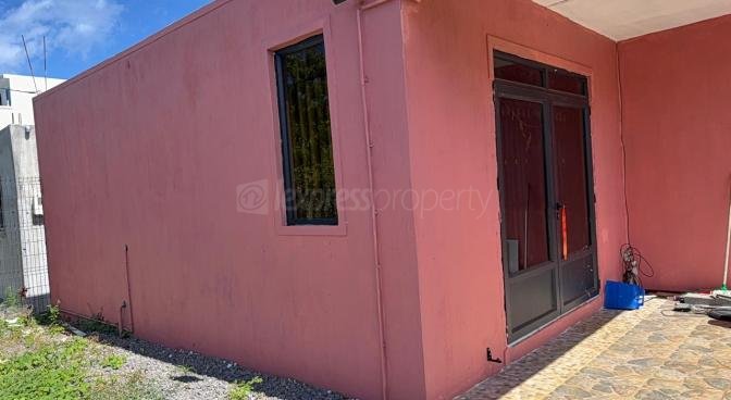 House / Villa of 2 bedrooms for rent in Pointe aux Piments, north, Mauritius – LexpressProperty.com | 771196 | Ref01