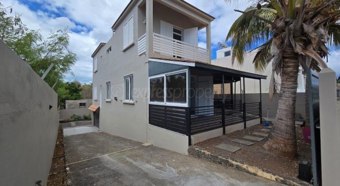 House / Villa of 3 bedrooms for sale in Flic en Flac, west, Mauritius – LexpressProperty.com | 771231 | Ref01