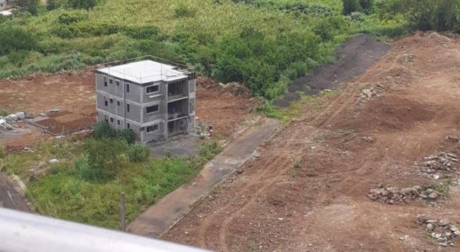Terrain résidentiel de 2370 m2 en vente à Sodnac, centre, île Maurice – LexpressProperty.com | 771518 | Ref01