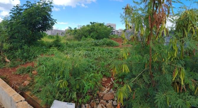 Residential land of 368 m2 for sale in Pointe aux Sables, west, Mauritius – LexpressProperty.com | 773927 | Ref01
