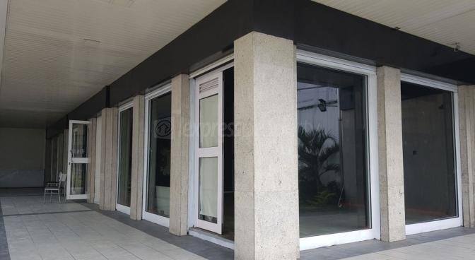 Local commercial location à Beau Bassin, centre, île Maurice – LexpressProperty.com | 737191 | Ref01
